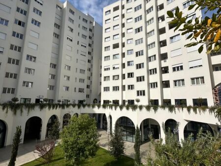 JEPET ME QERA 1+1 DHE PARKIM RIVER RESIDENCE 600 EURO