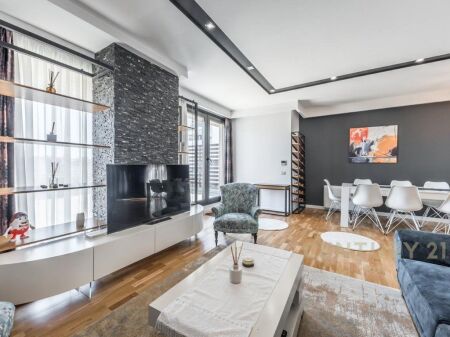 SHITET PENTHOUSE PRAKTIK PËR JETESË KOMODE!