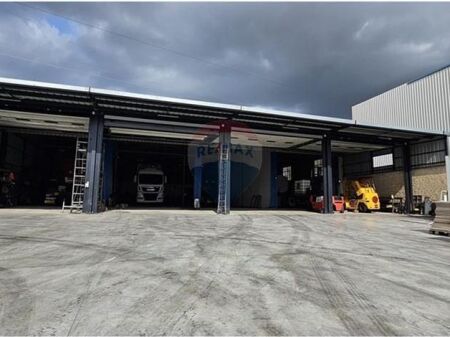 Warehouse for rent, Vore