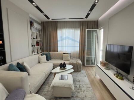 Shitet, Apartament 1+1, Unaza e Re