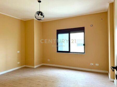 Shitet Apartament 1+1,Ish Rajoni Durres!!