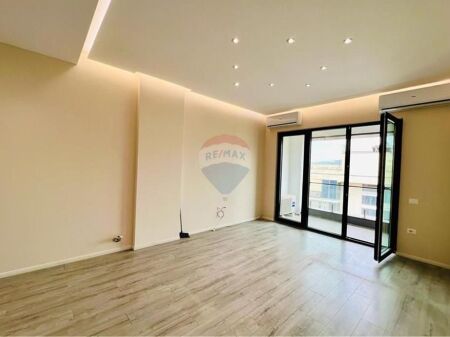 SHITET APARTAMENT 2+1+2 TEK SQUARE 21