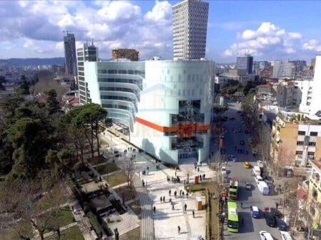 Affitto, Appartamento 2+1 per Uffici, Centro, Tirana.