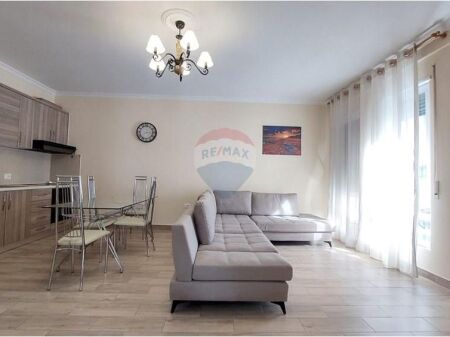 Apartament - Për Qira - QSUT, Tiranë