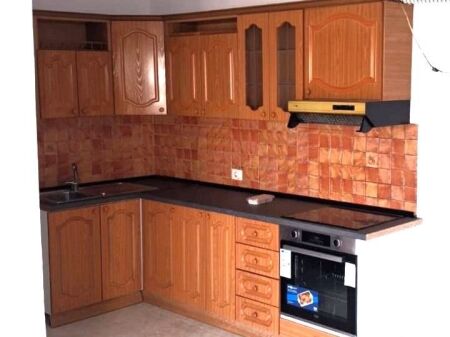 Jepet me qira apartament 1+1, 400 € tek Ish Fusha e Aviacionit