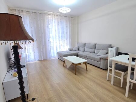 Jepet me qira 2+1+2 Fusha e Aviacionit 700€