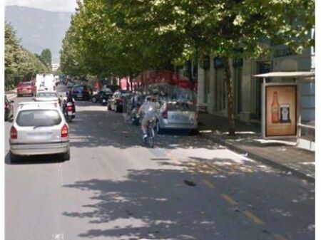 Shop for sale, Bllok