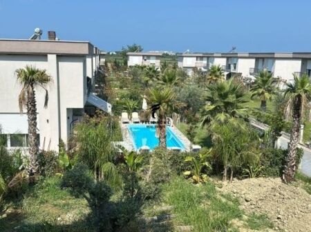 FOR SALE 2-STOREY VILLA 400 M2 LALEZ BAY 450,000 EURO FH-65395