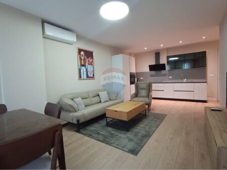 Apartament 1+1 me qera Zogu i Zi