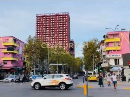 AFFITTO IDEALE PER LA TUA ATTIVITÀ – STRADA DI KAVAJË