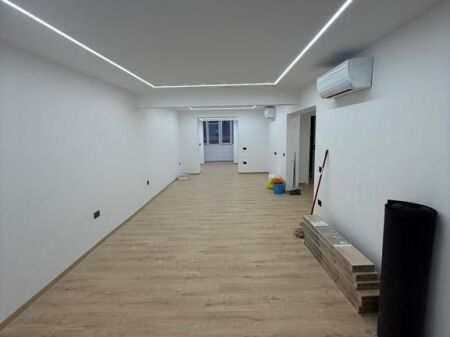 LOCALE COMMERCIALE IN AFFITTO, BLOK!