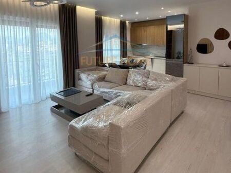 Qera, Apartament 1+1+Post parkimi, Rruga Odhise Paskali, Tiranë.