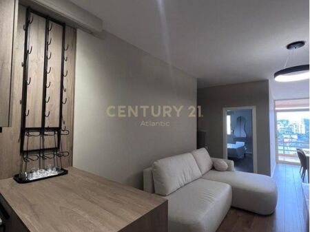 Appartamento 1+1 In Affitto sulla Spiaggia, Durrës