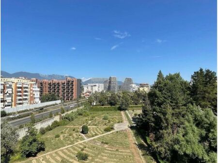 Shitet Apartament 3+1+2, Komuna e Parisit!!!