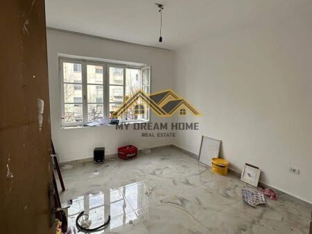 SHITET GARSONIERE TEK PRANVERA