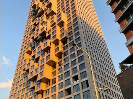 Ambient per zyre me qira tek Downtown One!