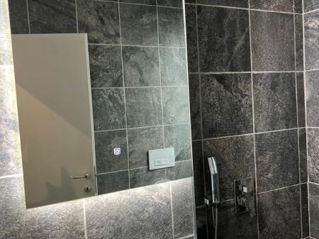 JEPET APARTAMENT 2+1 ME VERANDE ME QIRA TEK RRUGA E DIBRES