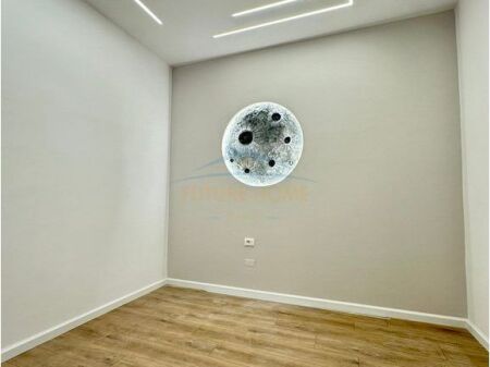 For sale, 2+1 Apartment Unaza e Re, Tirana