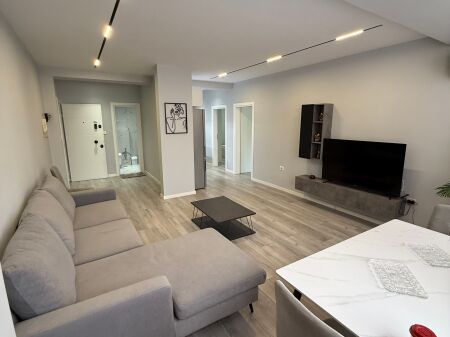 Okazionn!! Shitet apartament luksoz 2+1 tek 21 dhjetori (90m neto) 269,000 euro