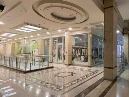 Unità commerciale in vendita – posizione strategica