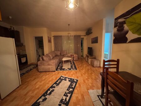 Apartament 2+1 me qira tek Fusha e Aviacionit!