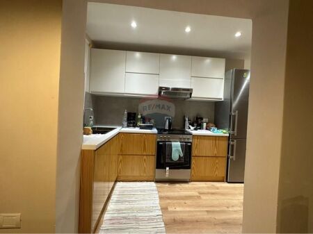 Apartament me qera tek rruga fortuzi