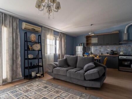 Apartament 1+1 me qira tek Rruga e Barrikadave!