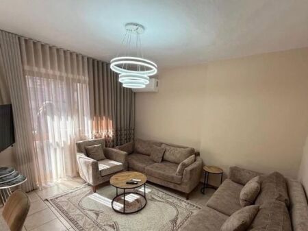 Apartament 1+1 me qera– i ndriçuar dhe funksional