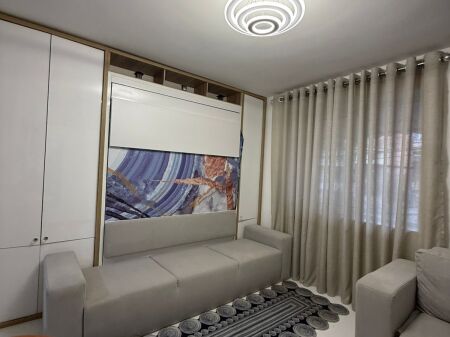 Shitet Garsoniere – Ali Demi