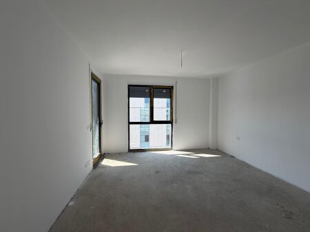 Shitet apartament 2+1+🅿️ per shitje tek kompleksi Akses Tirana