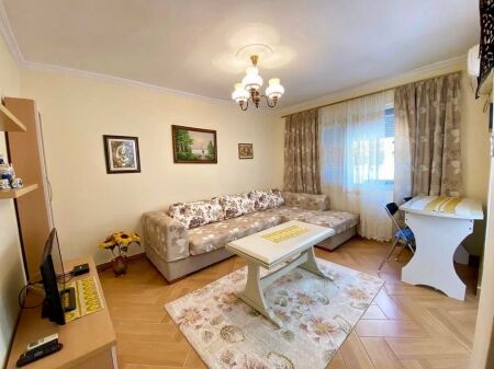 📣 QERA Apartament 1+1 📍 Rruga "Mine Peza", Prane Zogut Te Zi ✨