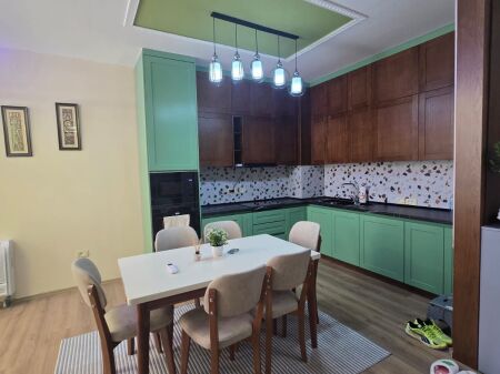 Apartament 2+1+2 me qira , Liqeni I Thate