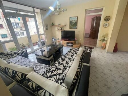 APARTAMENT 4+1 PER SHITJE