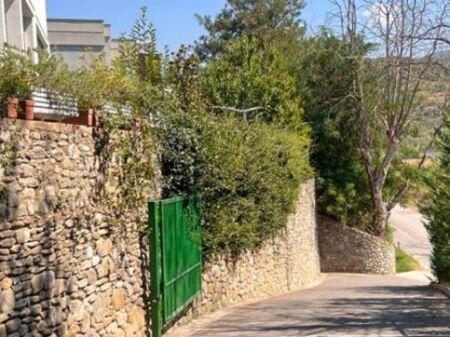 Villa for sale – quiet and secure residence