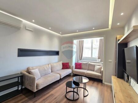 Apartament - Për Qira - Rruga Abdyl Frashëri, Tiranë