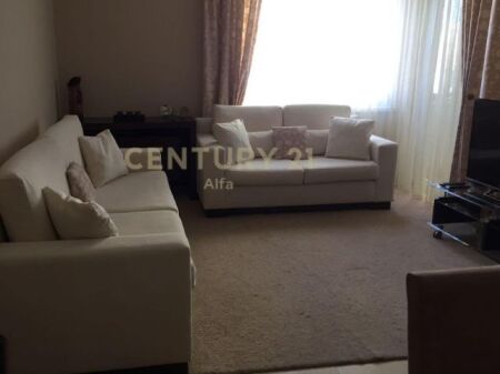 Apartament 1+1 me qera– i mobiluar dhe me pamje të hapur