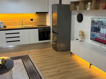 Affitto, Appartamento 2+1+2+blk, 21 Dhjetori-Complesso Star, 700 Euro/mese