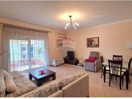 Apartament ne shitje 1+1