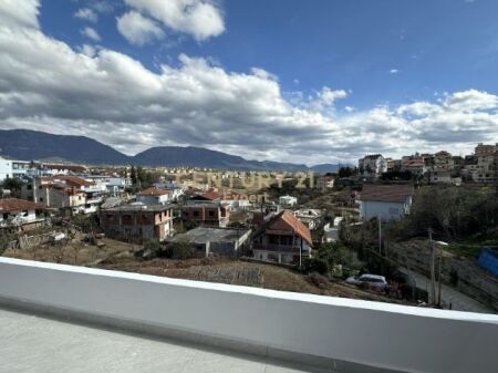 Appartamento 3+1 con 2 posti auto in affitto