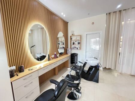 HAIRDRESSING / BEAUTY SPACE FOR RENT NEAR SQUARE 21, KAVAJËS STREET 1,500 € /Month