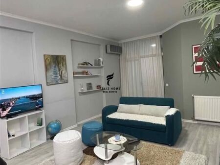 APPARTAMENTO IN AFFITTO 1+1 COMUNE DI PARIGI 70.000 LEKE FH-65791