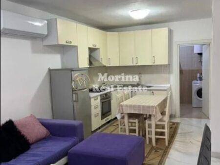 Qera | Shtëpi private 2 + 1 | Rruga 5 Maji | 450 €/muaj