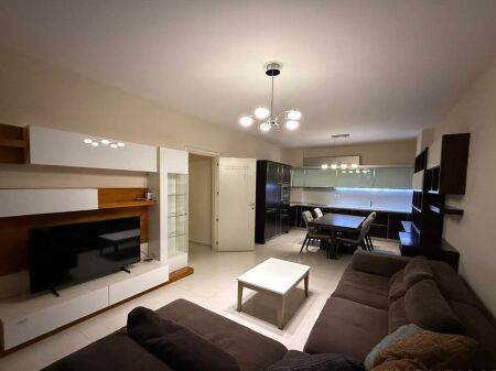 NEL COMUNE DI PARIGI SI AFFITTA APPARTAMENTO 2+1