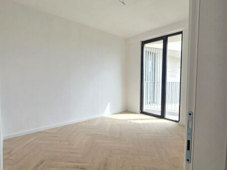 Zyre me qira tek Mine Peza-Golden Tower Res.