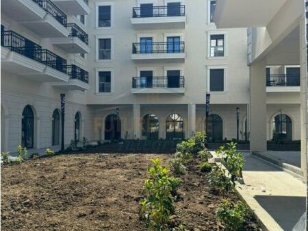 For sale, apartment 1+1+2 balconies, Porta Tirana e Re, Tirana.