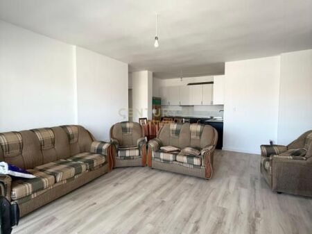 Apartament 3+1+Ballkon tek Thesari, Fresku