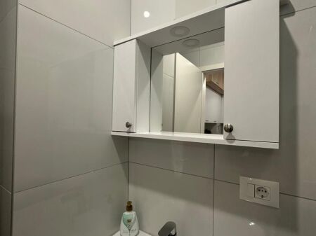 APARTAMENT 1+1 ME QERA TE ALI DEMI