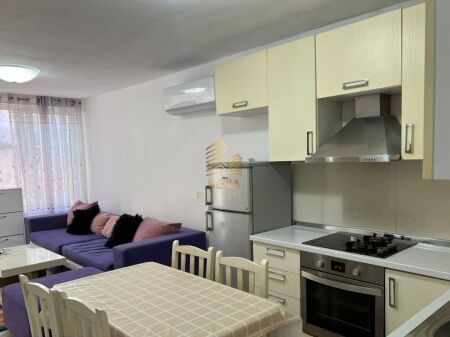 Qira, Hyrje Private 2+1, 5 Maji, 45.000 Leke