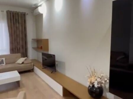 Shitet 1+1,Kopshti Botanik