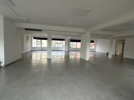 Qera, Godine 4-Kateshe, Rruga e Kavajes, Tirane.